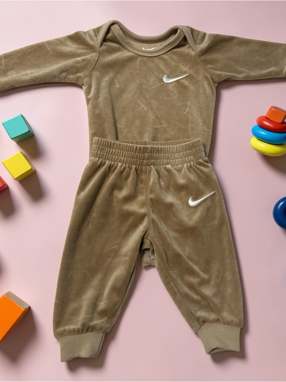 Nike Toddler Velour Tracksuit‎ Set Taupe White Logo Size 3M Soft Cozy Unisex